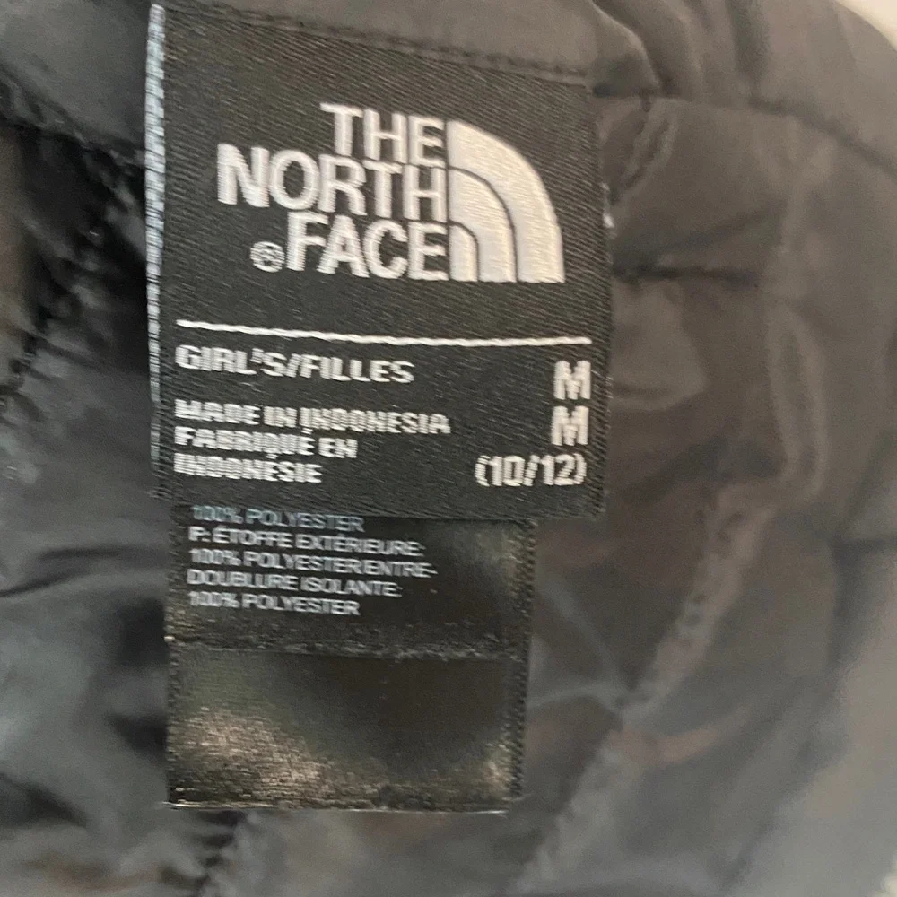 The North Face Girls M Quilted Black Vest